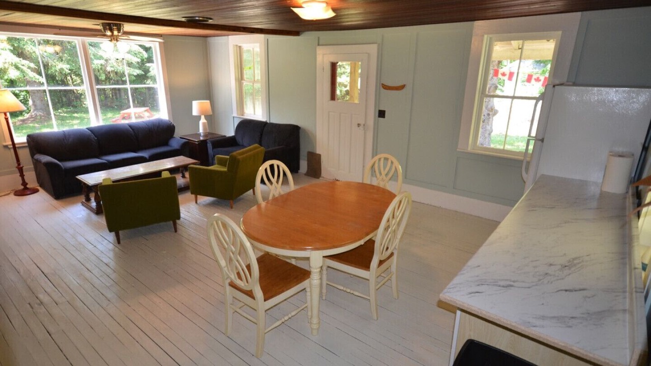 Photo of Bedroom in Highland Grove