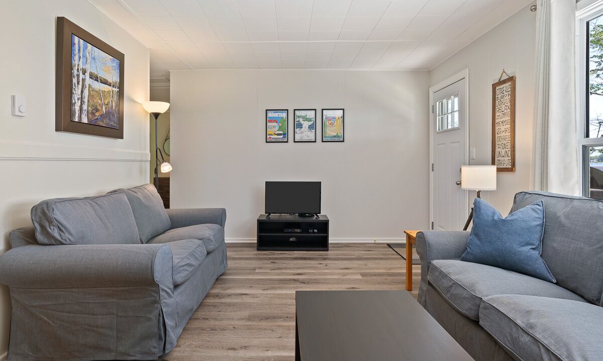 Photo of Livingroom in Milford
