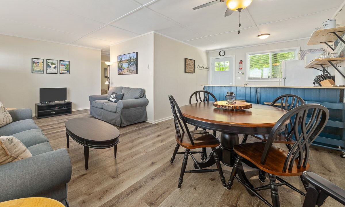 Photo of Livingroom in Milford