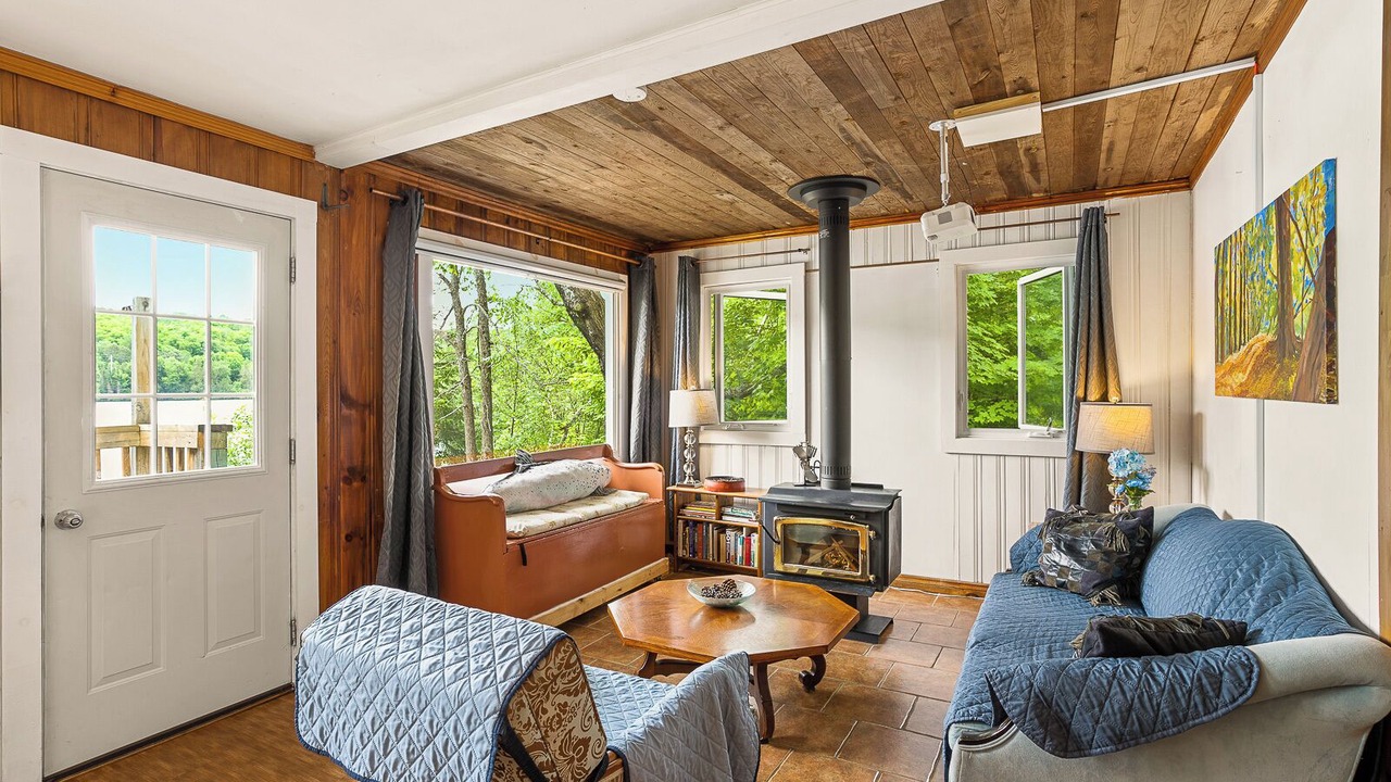 Photo of Livingroom in Harcourt