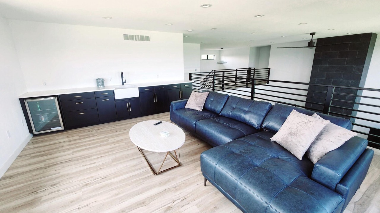 Photo of Livingroom in Alexandria
