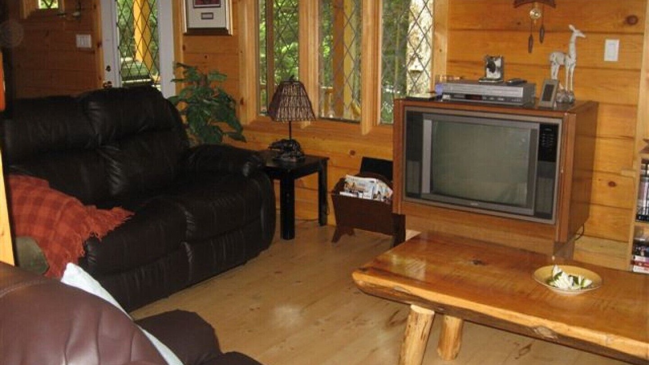 Photo of Livingroom in North Frontenac