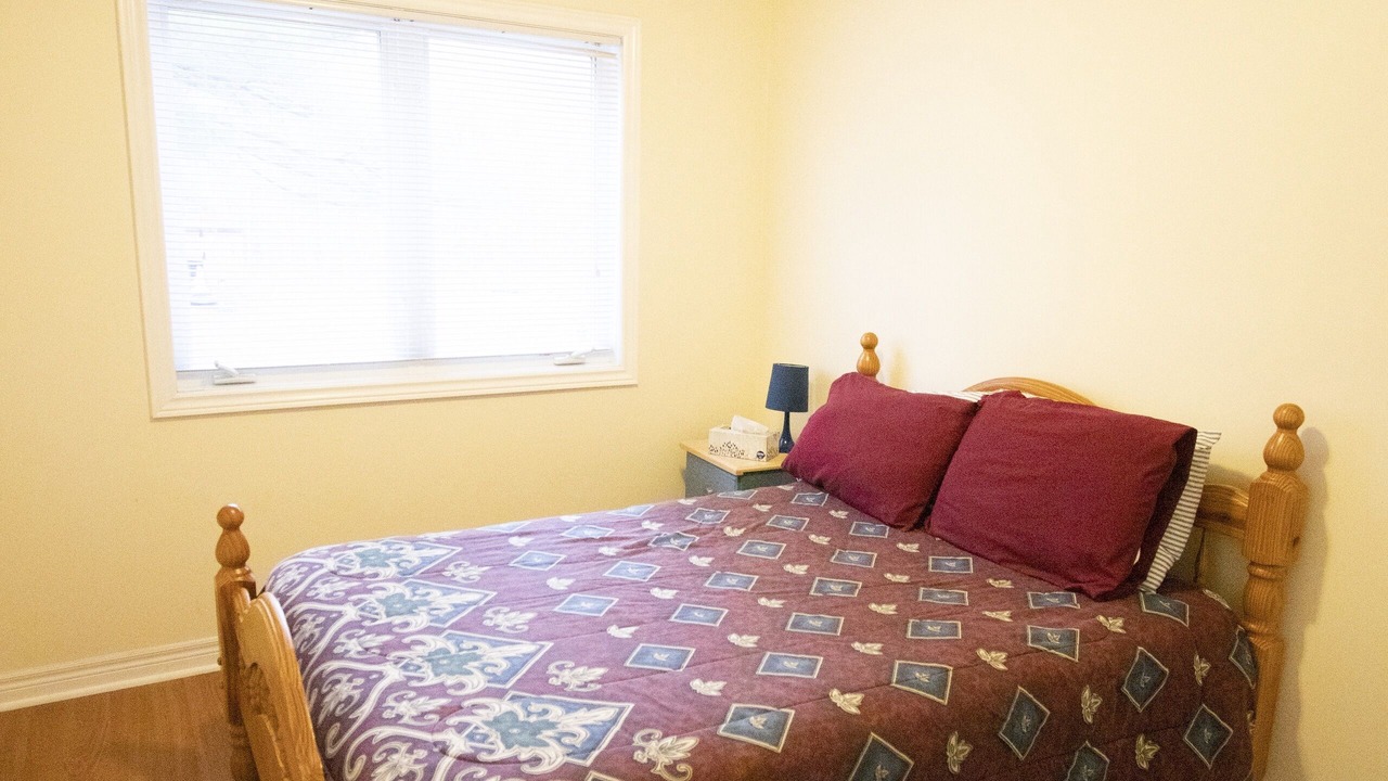 Photo of Bedroom in Gravenhurst
