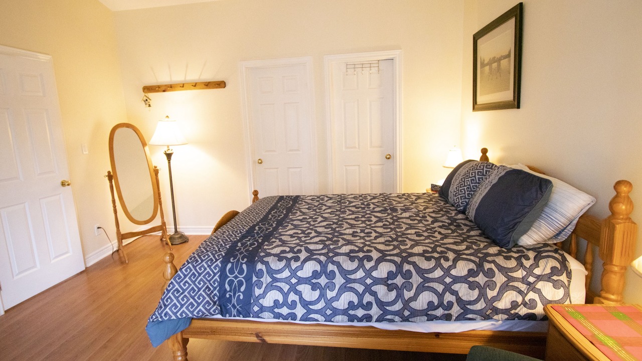 Photo of Bedroom in Gravenhurst