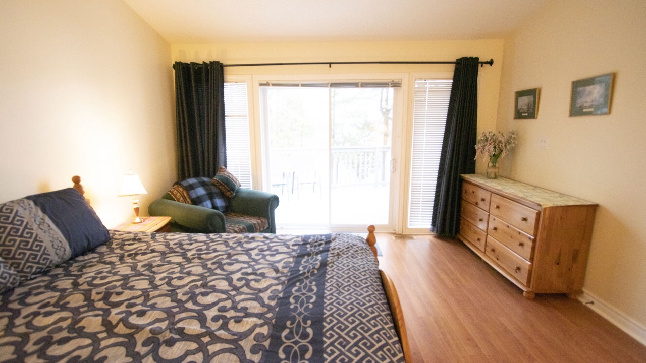 Photo of Bedroom in Gravenhurst