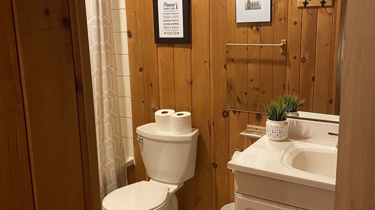 Photo of Bathroom in Douro-Dummer
