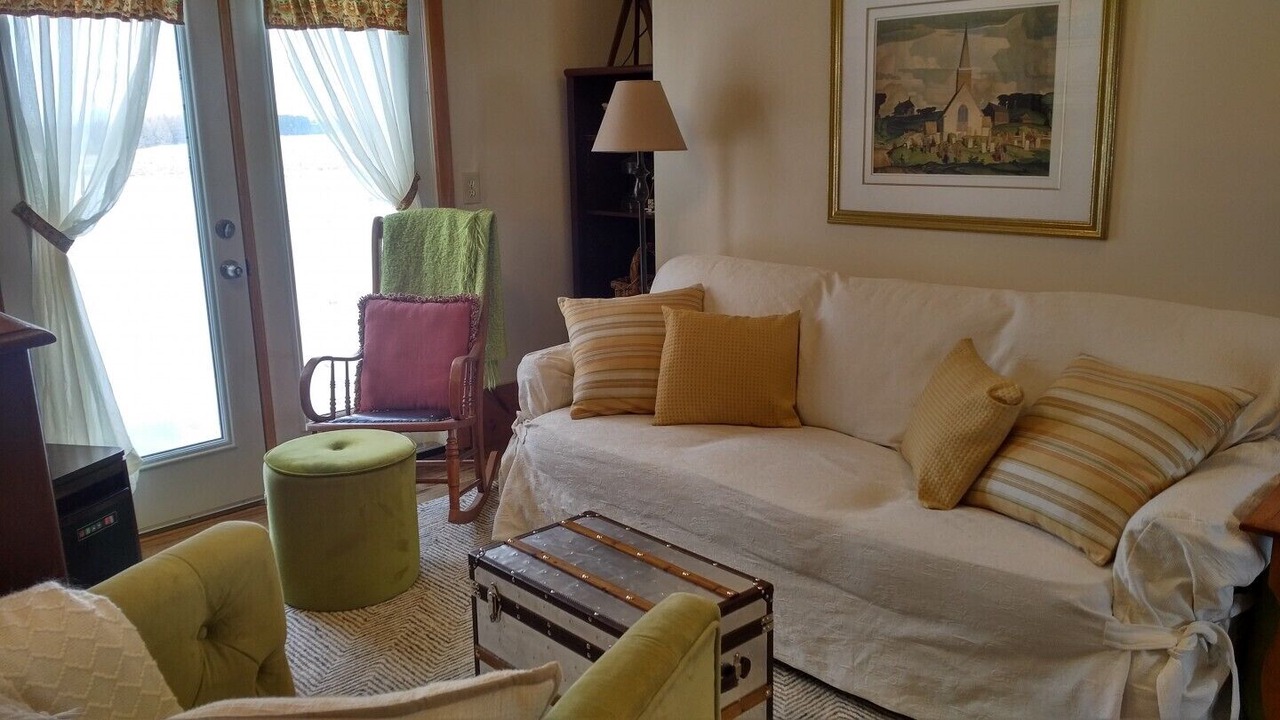 Photo of Livingroom in Gores Landing