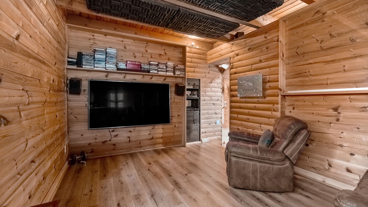 Photo of Bedroom in Bracebridge
