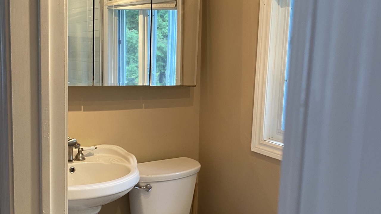 Photo of Bathroom in Havelock-Belmont-Methuen