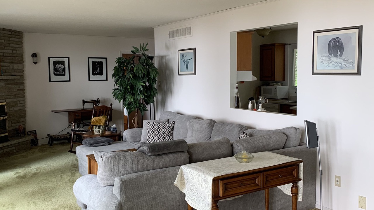 Photo of Livingroom in Gannon Village