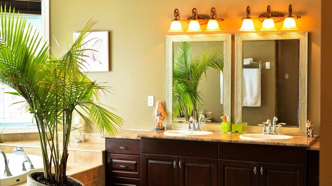 Photo of Bathroom in Janetville