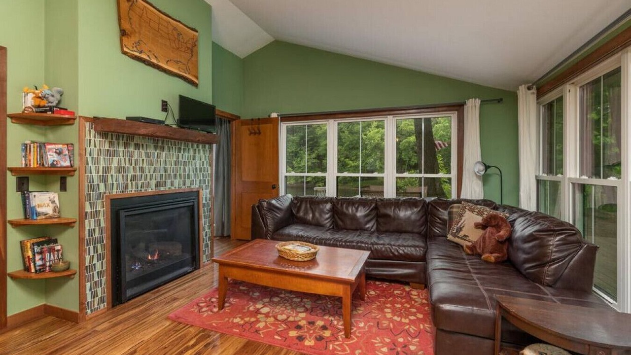 Photo of Livingroom in Pine City
