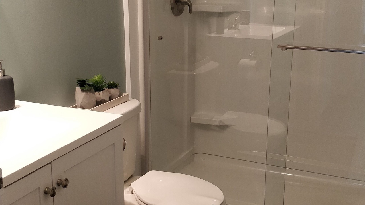 Photo of Bathroom in Niagara Falls