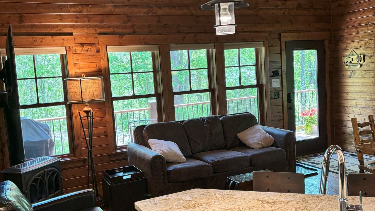 Photo of Livingroom in Crosslake