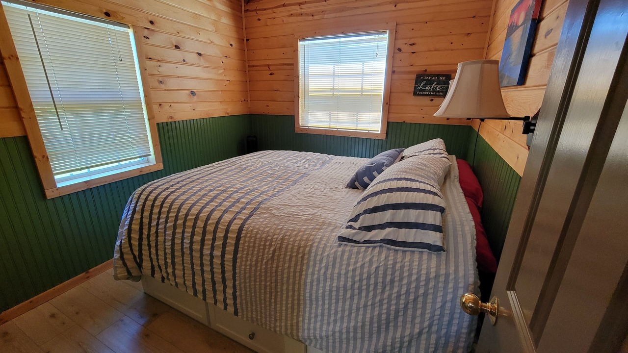 Photo of Bedroom in Alexandria
