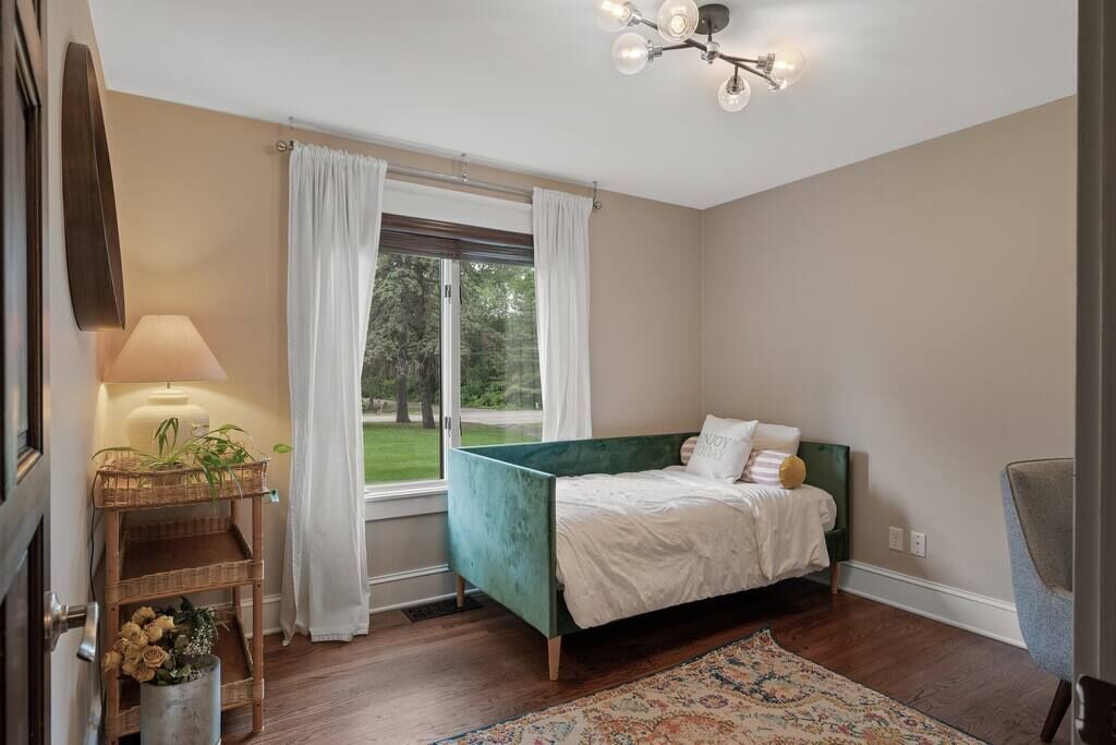 Photo of Bedroom in Shoreview