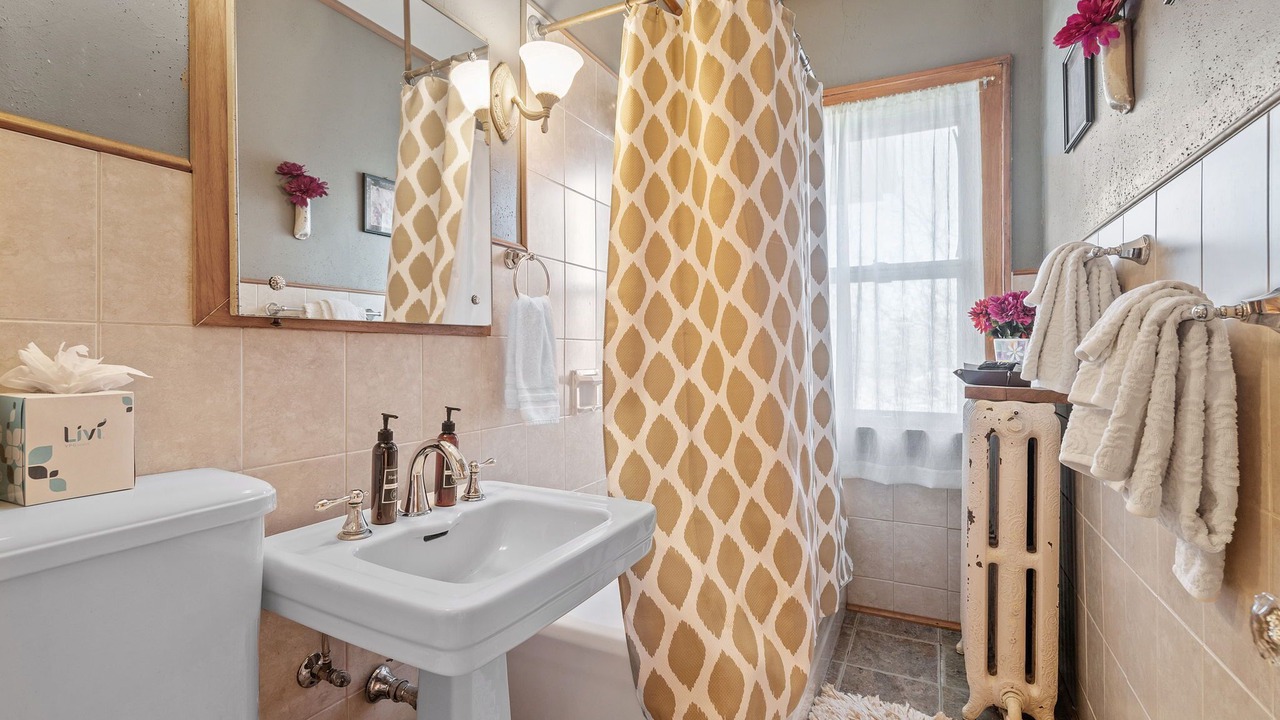 Photo of Bathroom in Kingfield