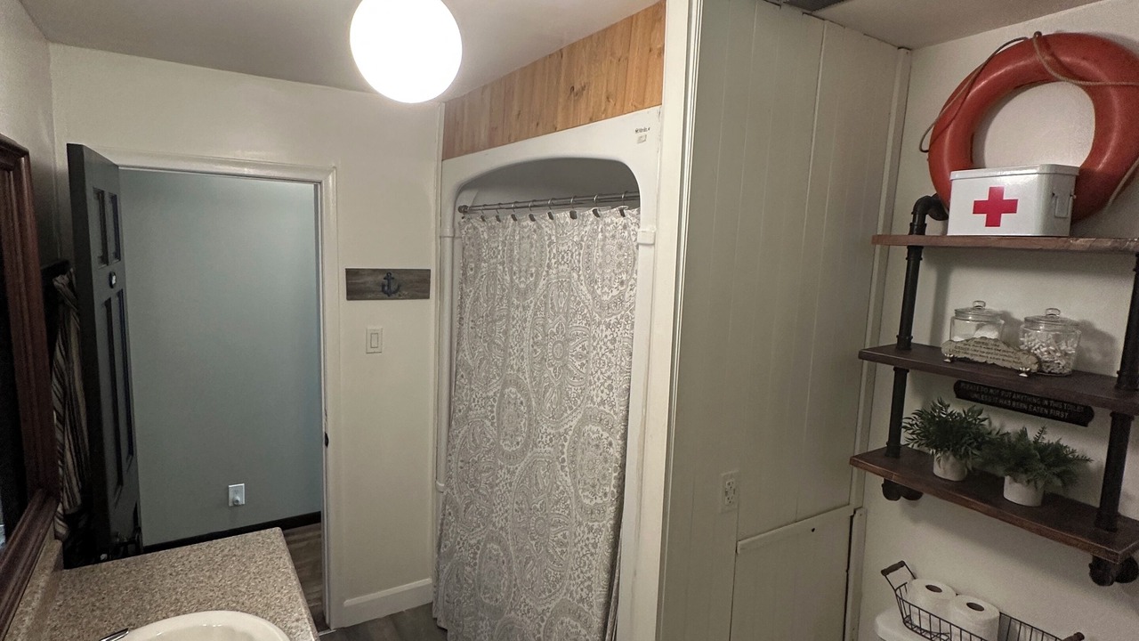 Photo of Bathroom in Magnetawan