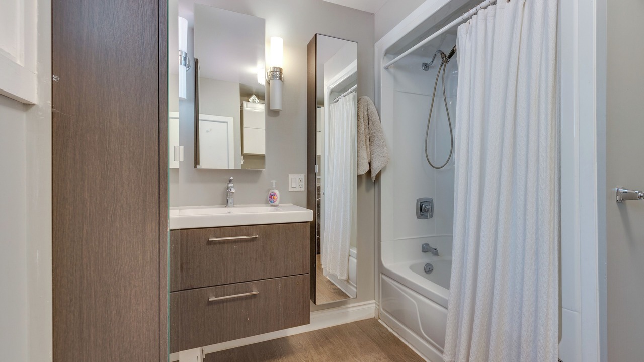 Photo of Bathroom in Jones Falls