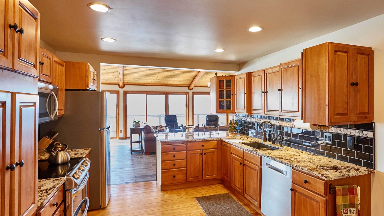 Photo of Kitchen in Schroeder