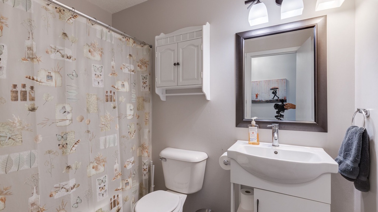Photo of Bathroom in Midway