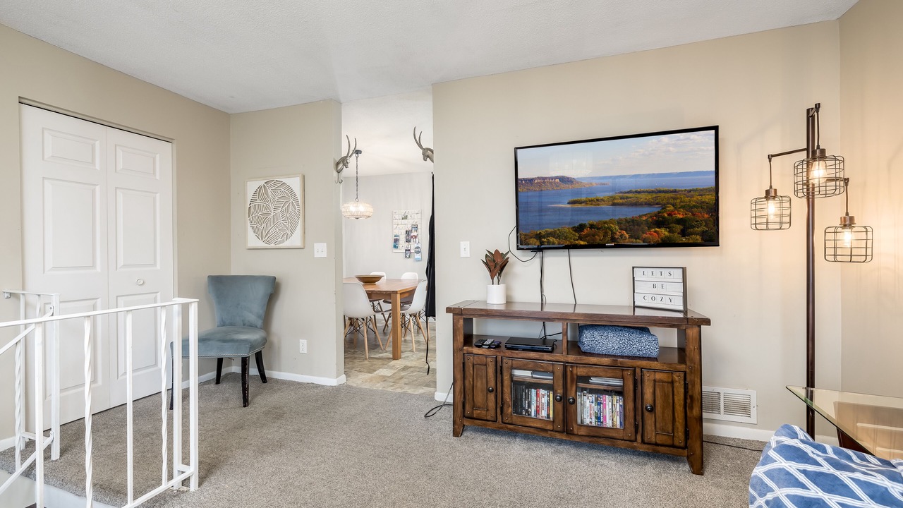 Photo of Bedroom in Midway