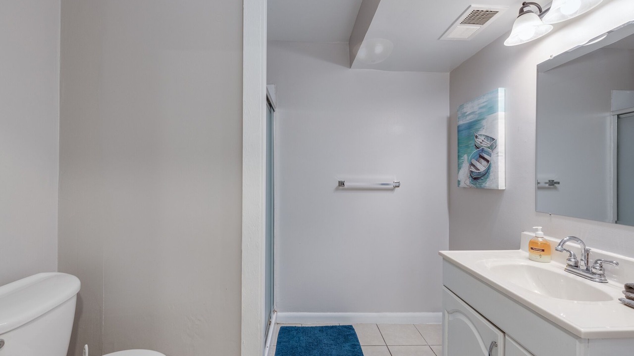Photo of Bathroom in Midway