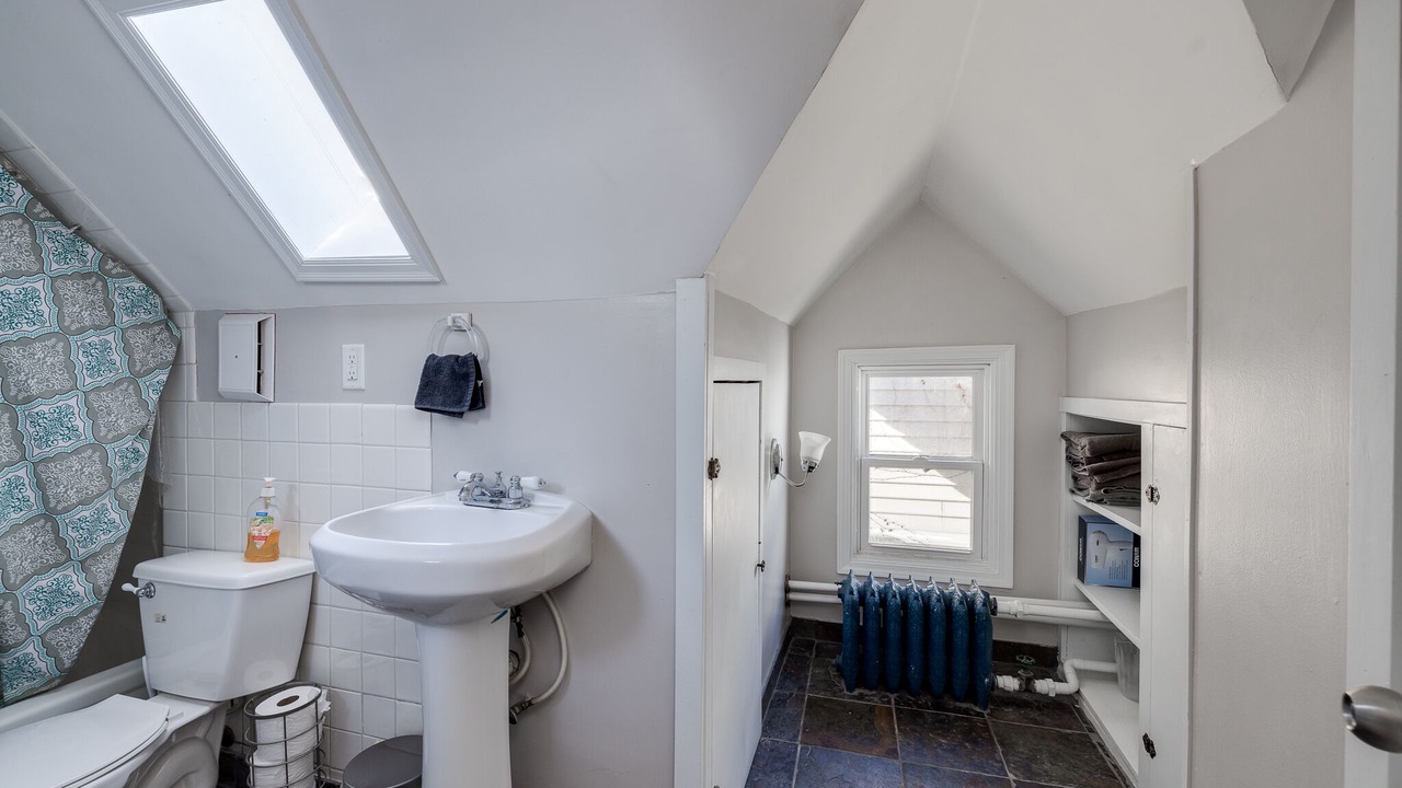 Photo of Bathroom in Payne - Phalen