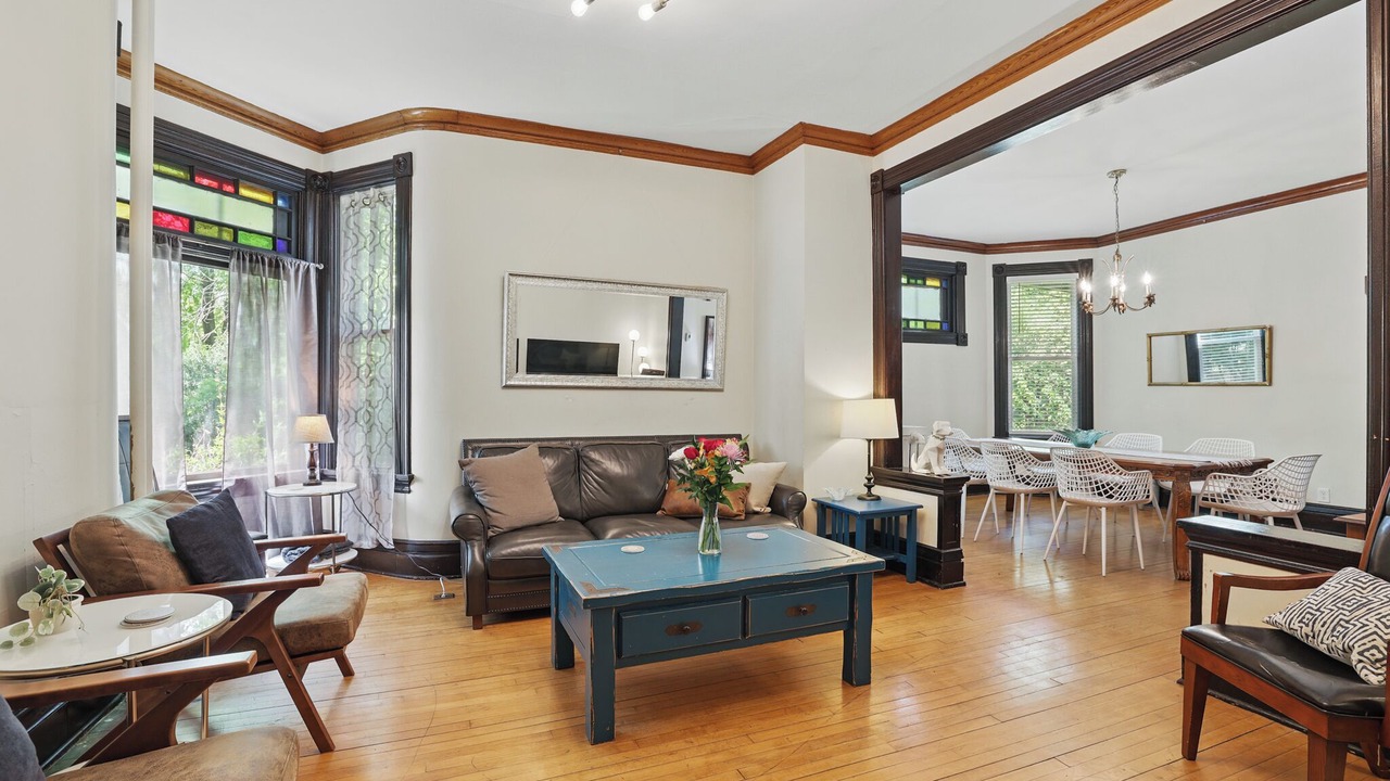 Photo of Livingroom in Payne - Phalen