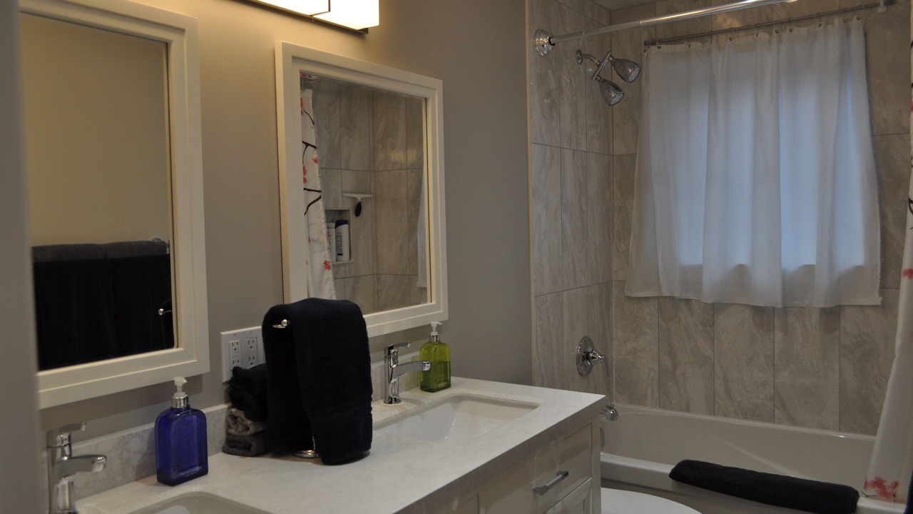 Photo of Bathroom in Alexandra Park