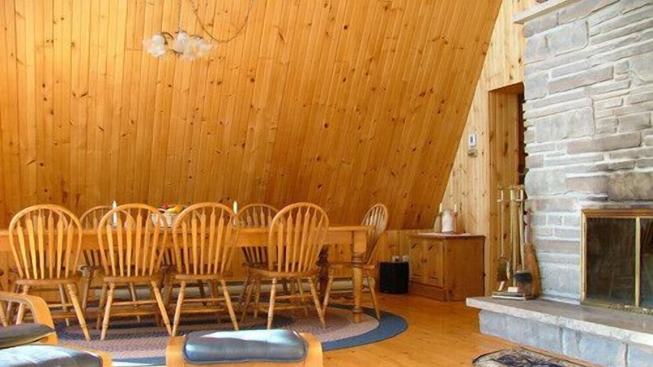 Photo of Bedroom in Kemble