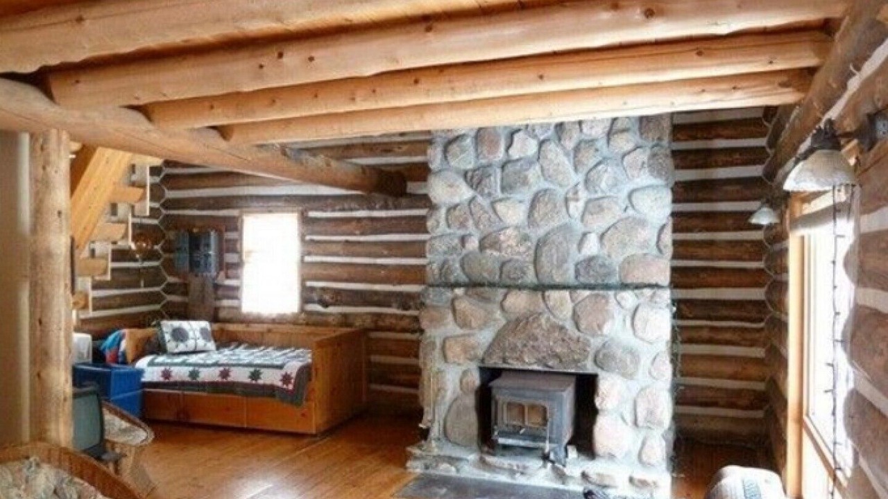 Photo of Livingroom in North Algona Wilberforce