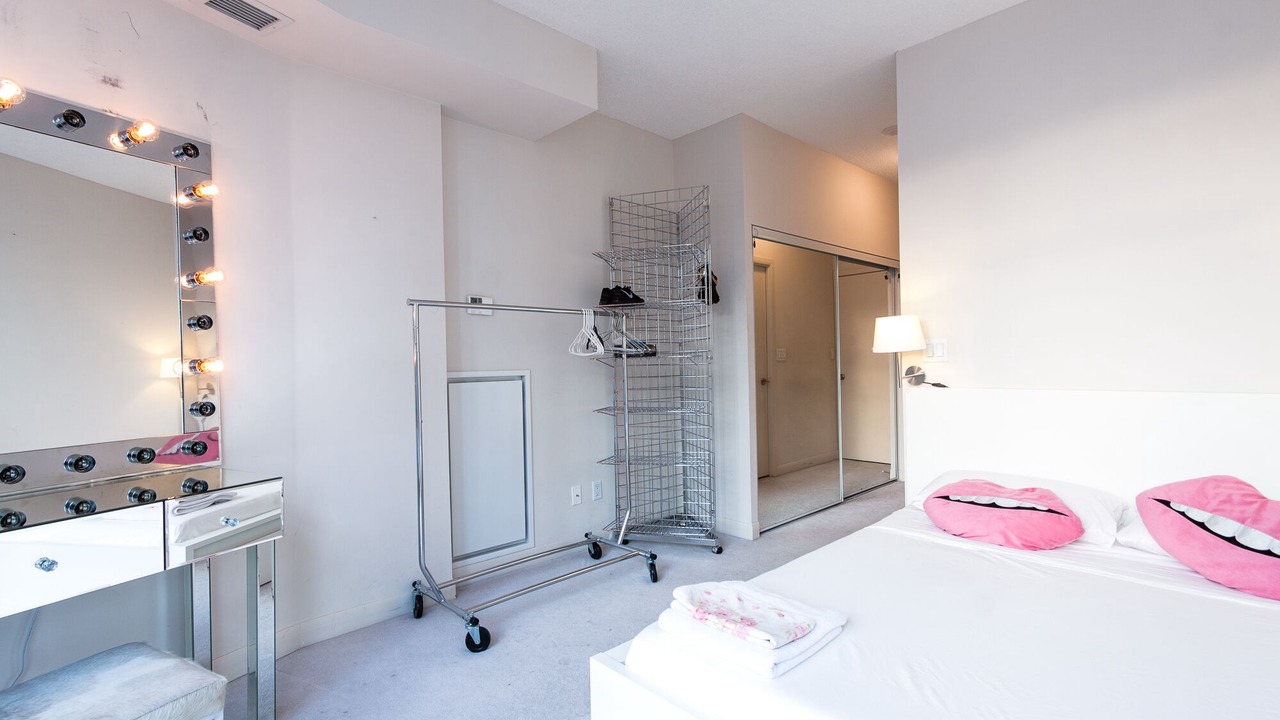 Photo of Bedroom in Bathurst Quay