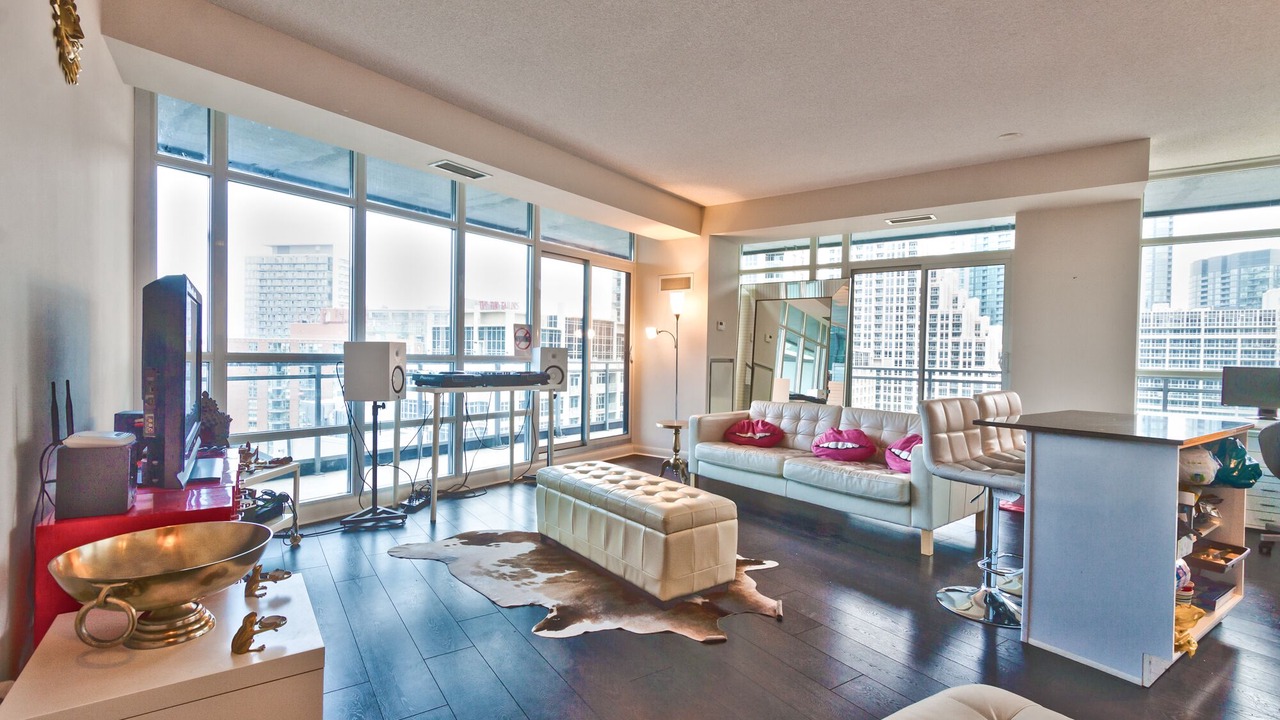 Photo of Livingroom in Bathurst Quay