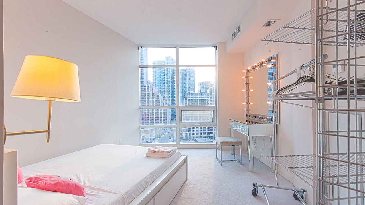 Photo of Bedroom in Bathurst Quay