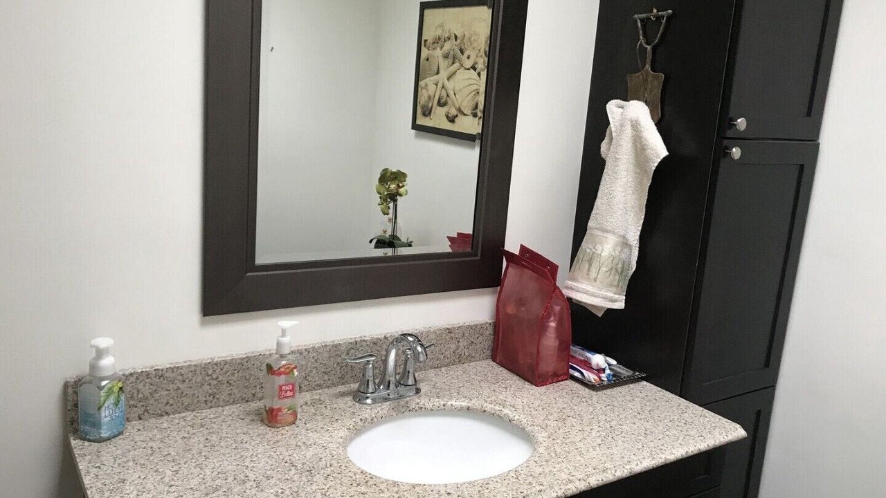 Photo of Bathroom in Isaacs Glen