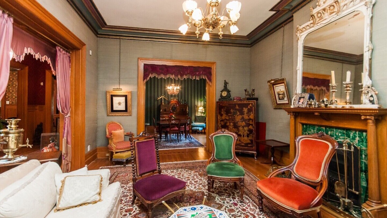 Photo of Livingroom in Lytton Park