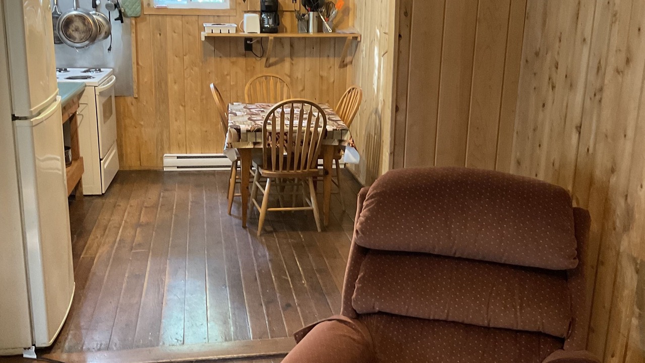 Photo of Livingroom in Manitoulin District