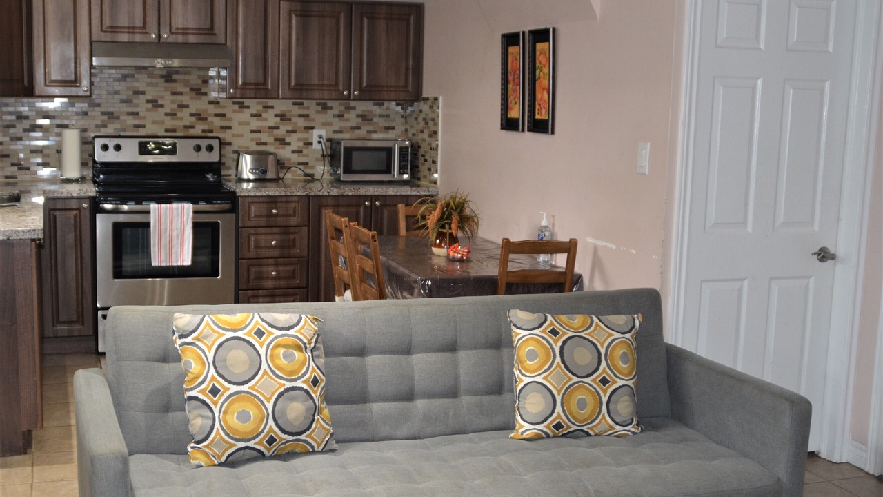 Photo of Livingroom in Caledon