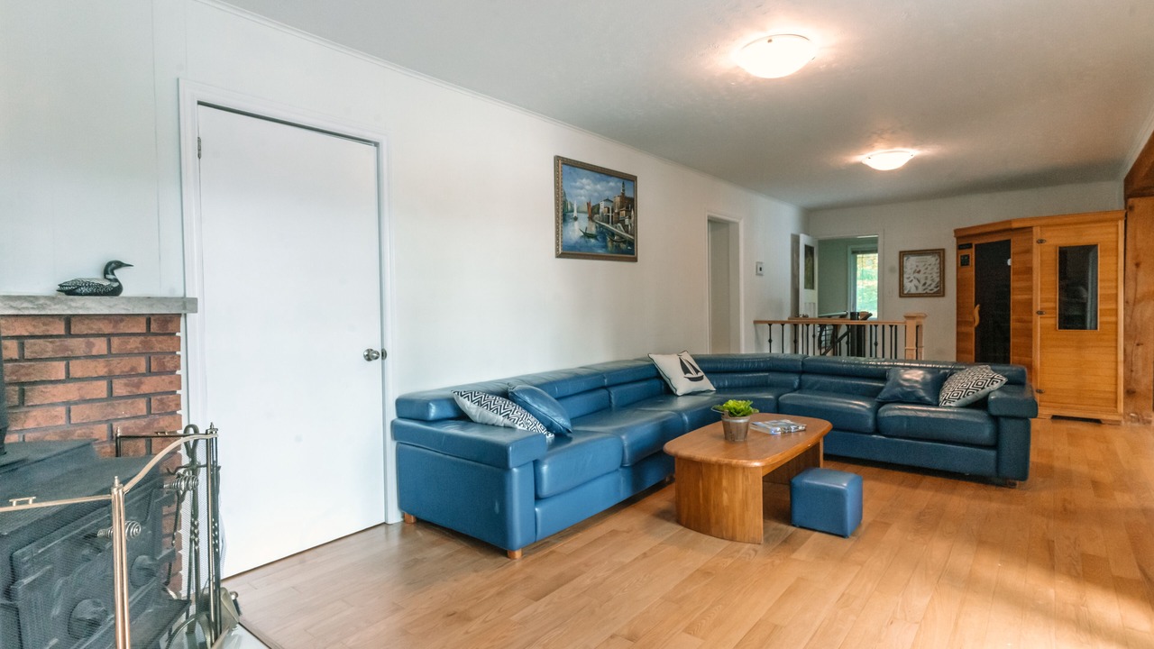 Photo of Livingroom in Georgian Bay