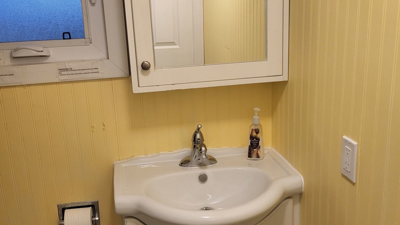 Photo of Bathroom in Tiny