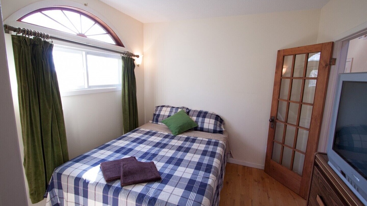 Photo of Bedroom in Wasaga Beach