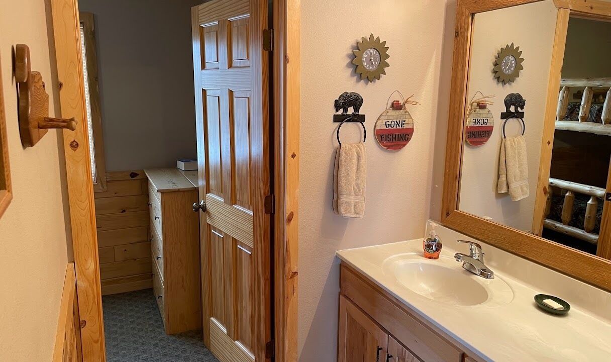 Photo of Bathroom in Orr