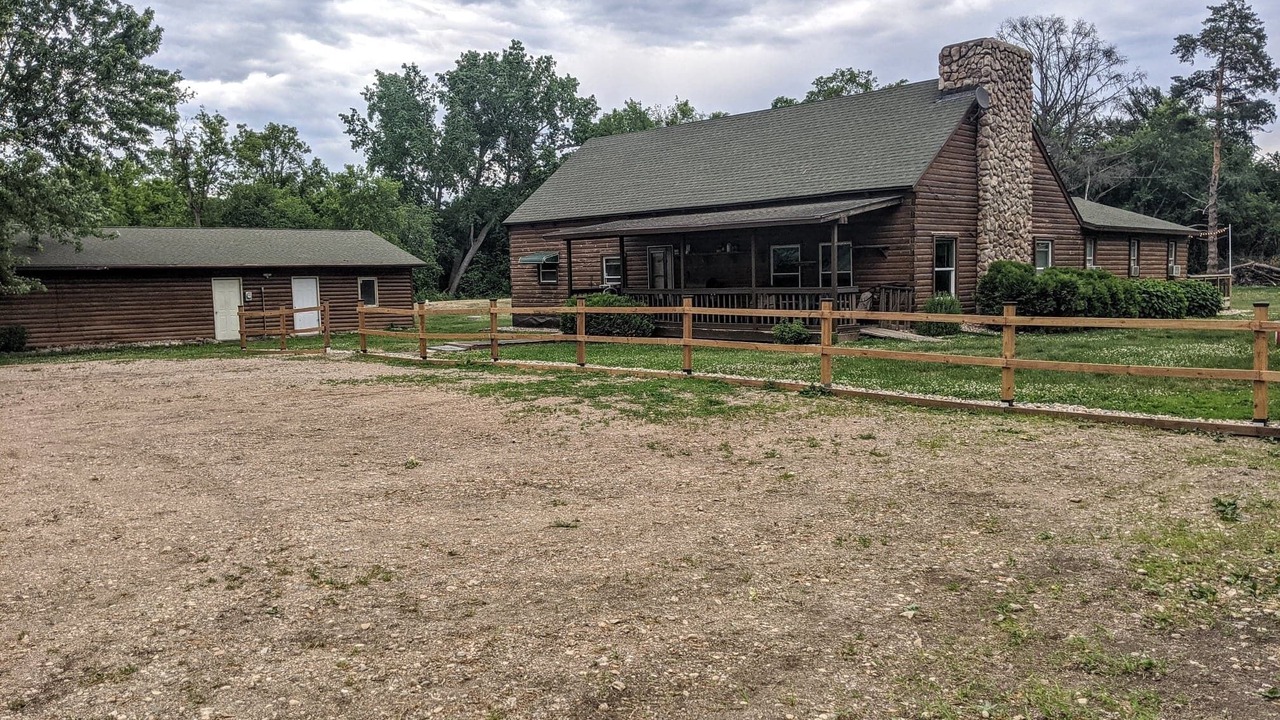 Photo of Outdoor in Dawson