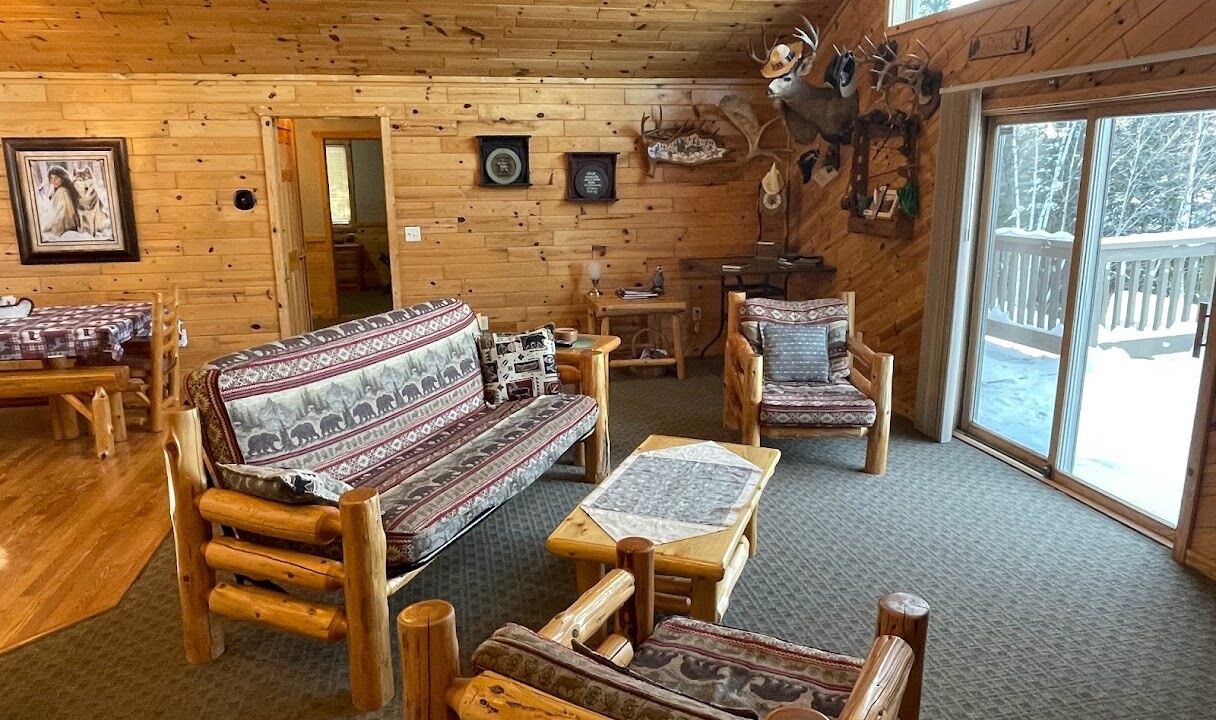 Photo of Livingroom in Orr