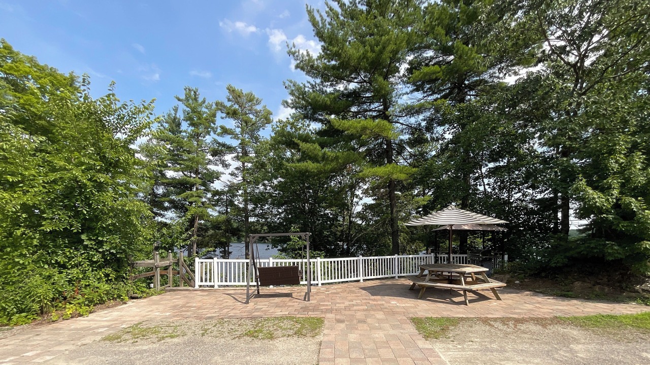 Photo of Outdoor in Leeds and the Thousand Islands