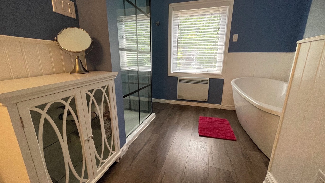 Photo of Bathroom in Leeds and the Thousand Islands