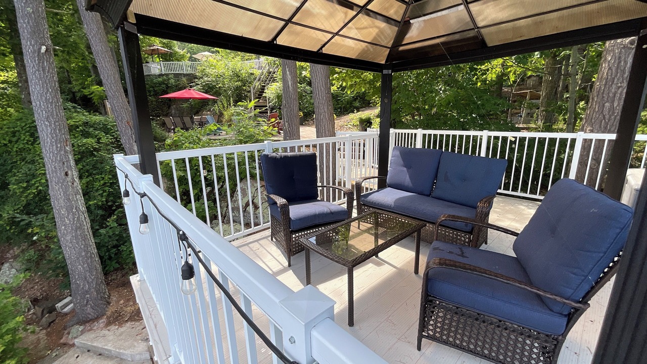 Photo of Patio Balcony in Leeds and the Thousand Islands
