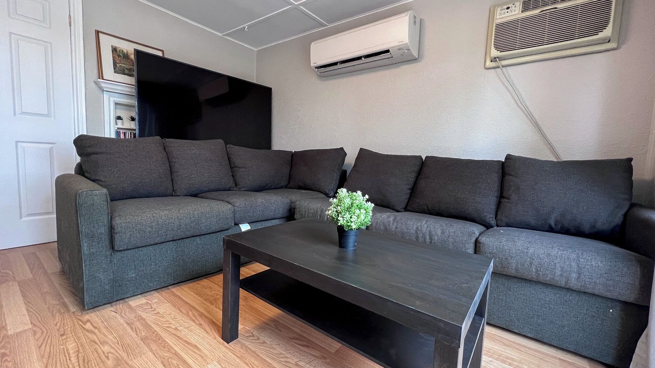 Photo of Livingroom in Big Chute