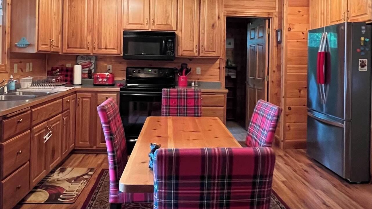Photo of Kitchen in Ray